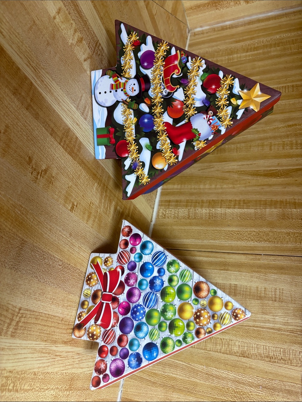 Festive Triangle Gift Boxes Set - Multi-Color Christmas Tree Design